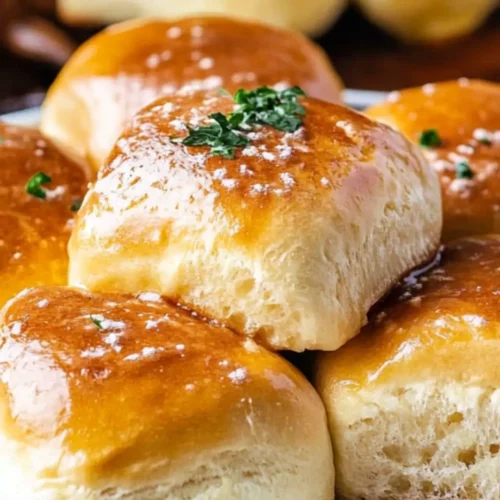 Easy Texas Roadhouse Bread Rolls Recipe